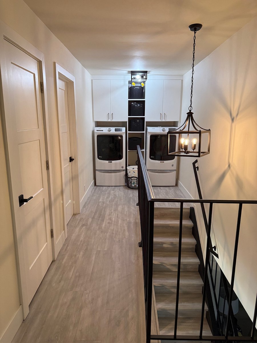 Laundry area upstairs 