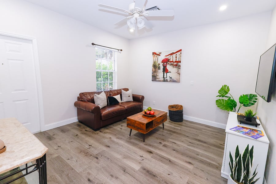 Left side unit Living Room