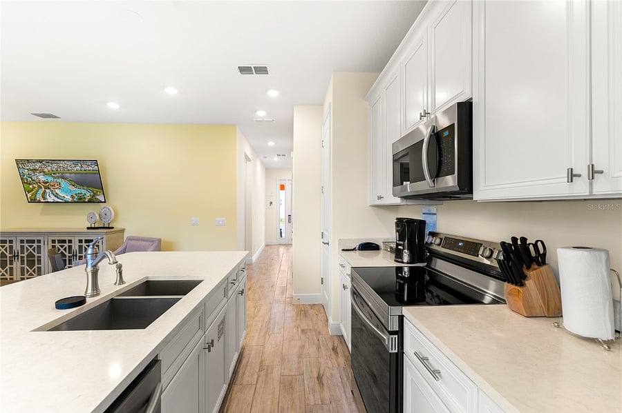 Furnished Finder property 829621_1 photo 11