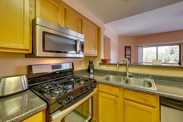 Furnished Finder property 829702_1 photo 7
