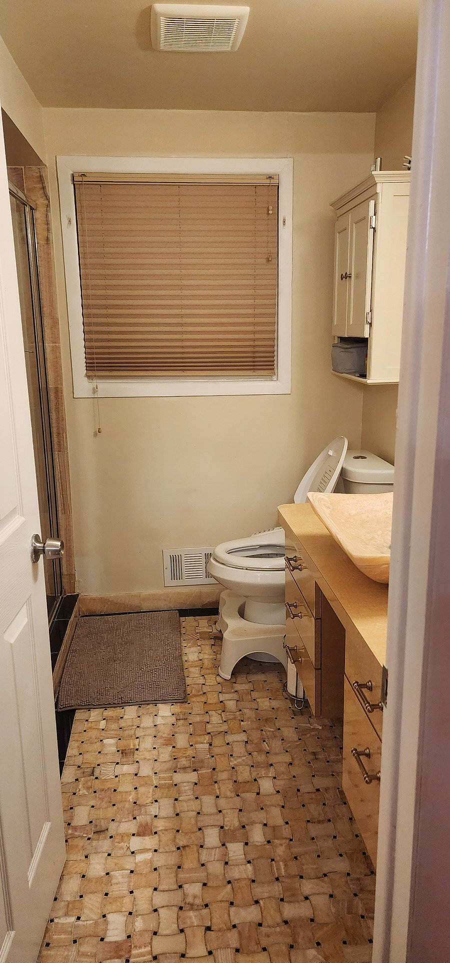 Master Bath walkin shower