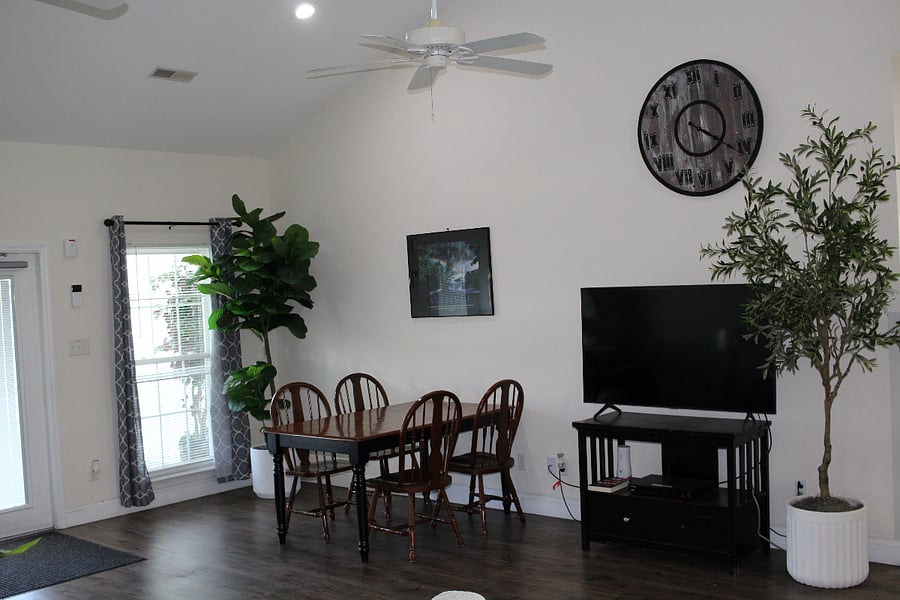 Furnished Finder property 829831_2 photo 3