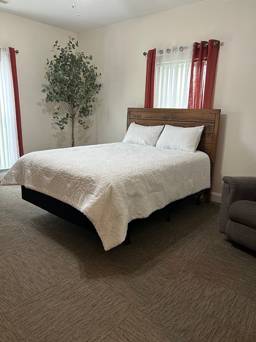 Furnished Finder property 829831_2 photo 7