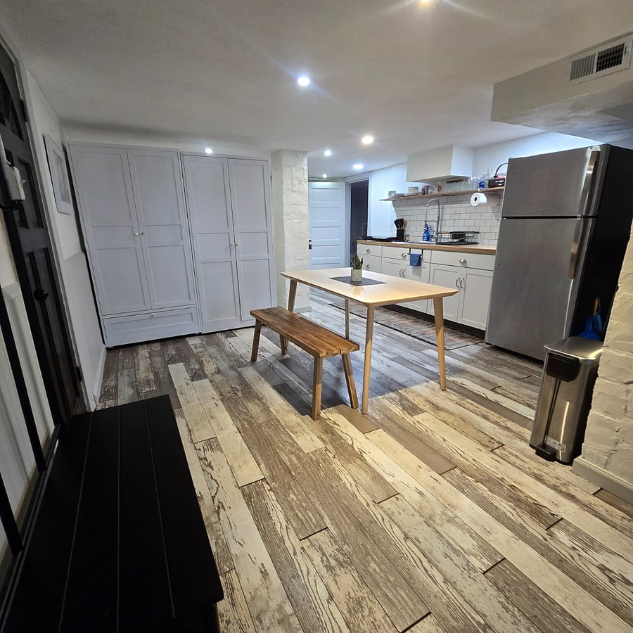 Furnished Finder property 830000_1 photo 9