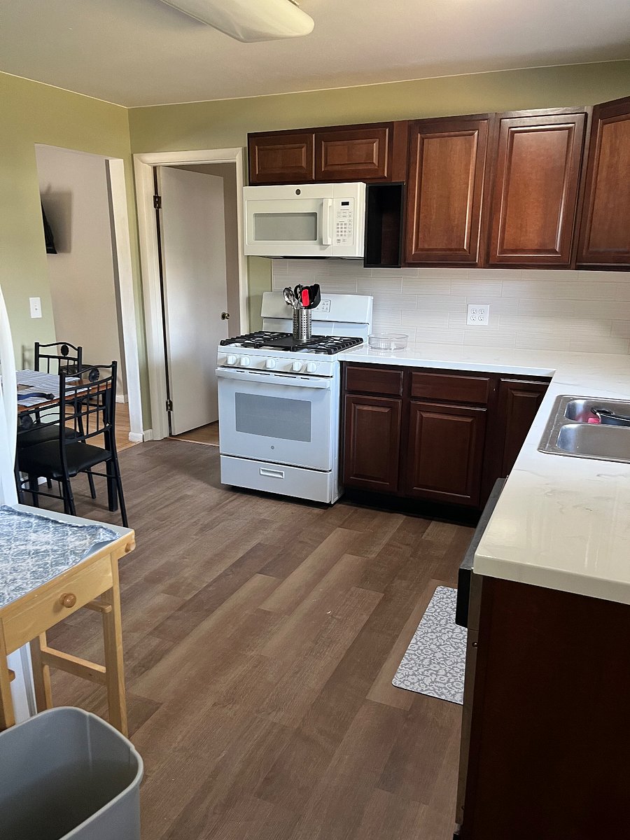 Furnished Finder property 830001_1 photo 4