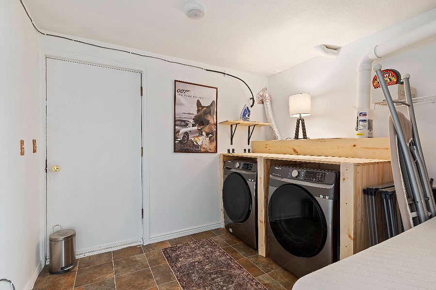 Laundry (oversized!)