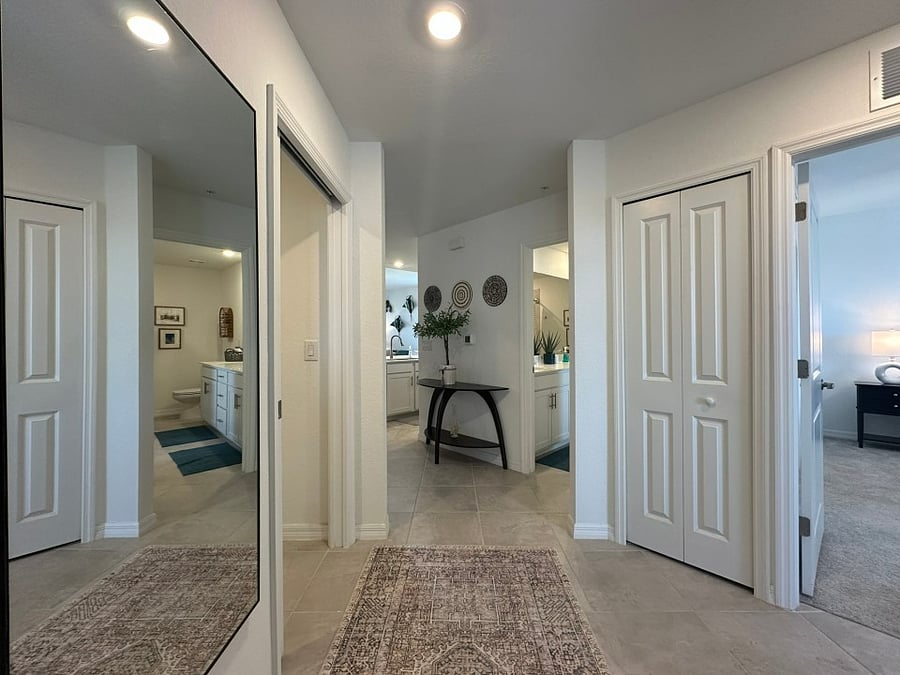 Furnished Finder property 830094_1 photo 2