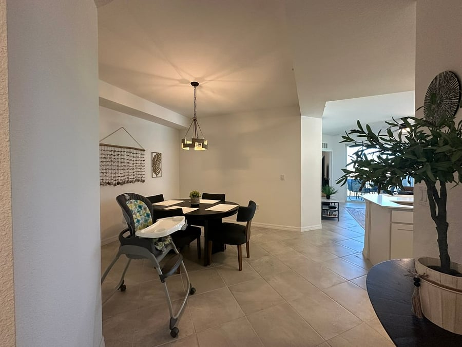 Furnished Finder property 830094_1 photo 3