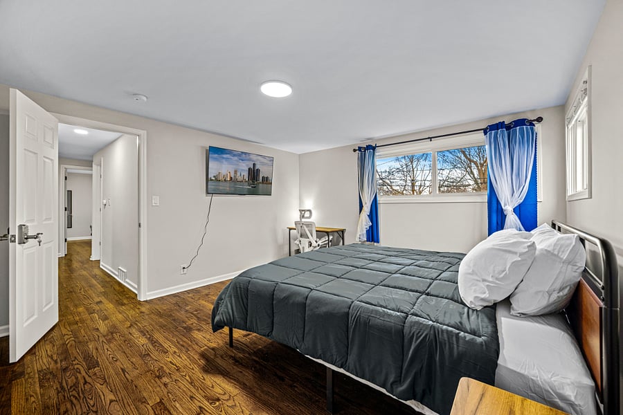 Furnished Finder property 830111_1 photo 21