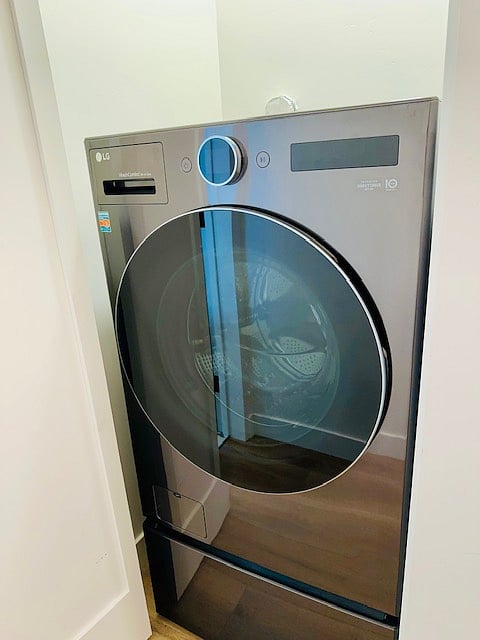 Washer and dryer combo