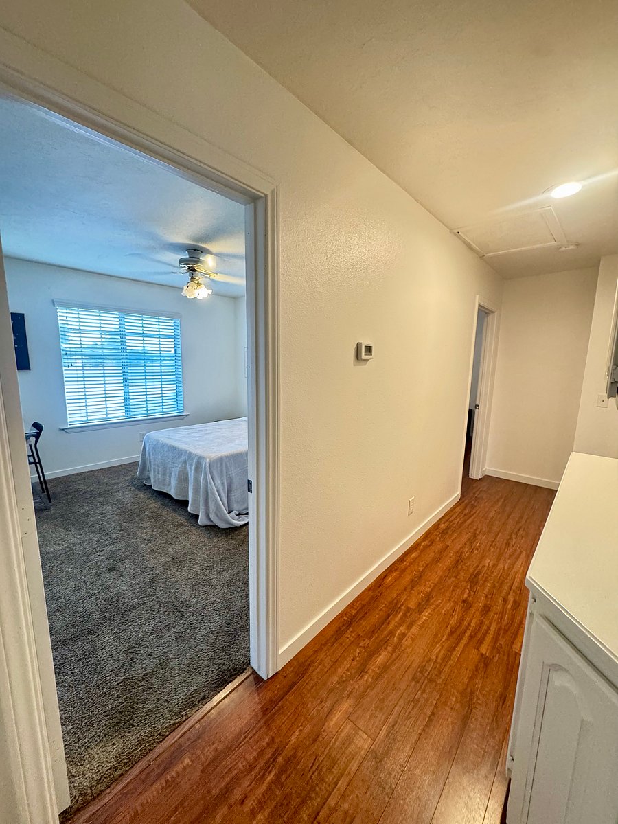 Furnished Finder property 830159_1 photo 17