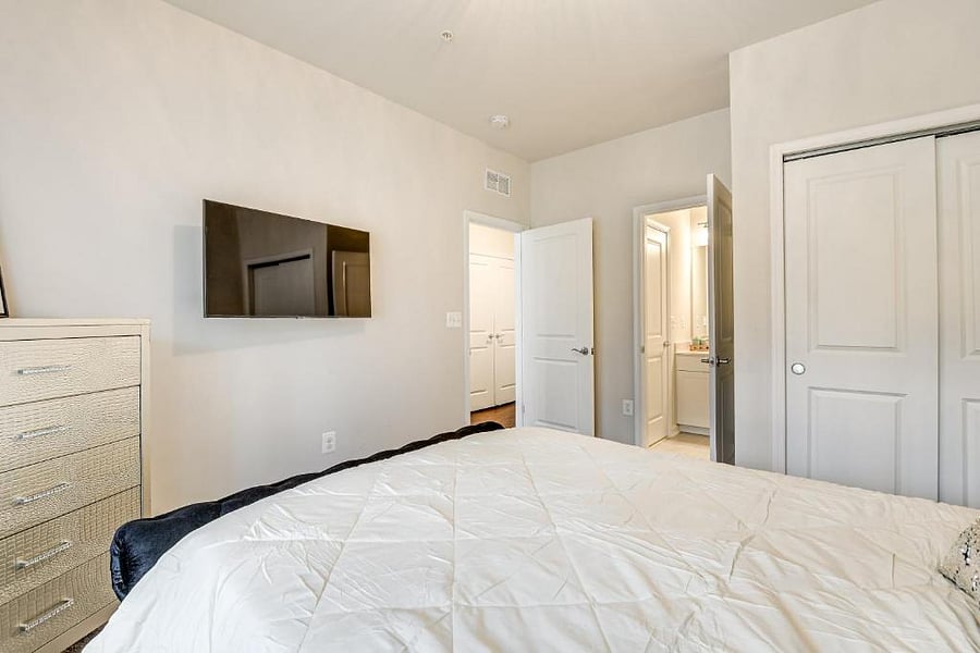 Furnished Finder property 830170_1 photo 26