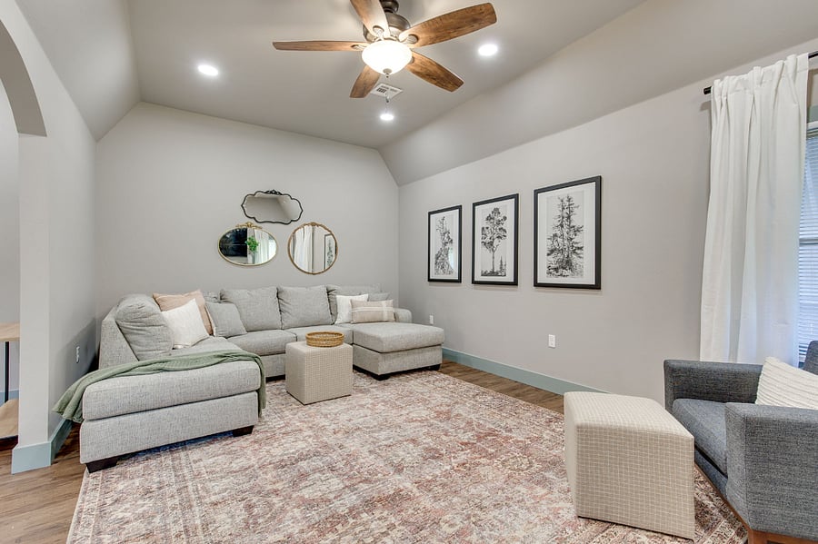 Furnished Finder property 830206_1 photo 3