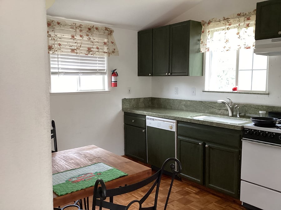 Furnished Finder property 830255_1 photo 5