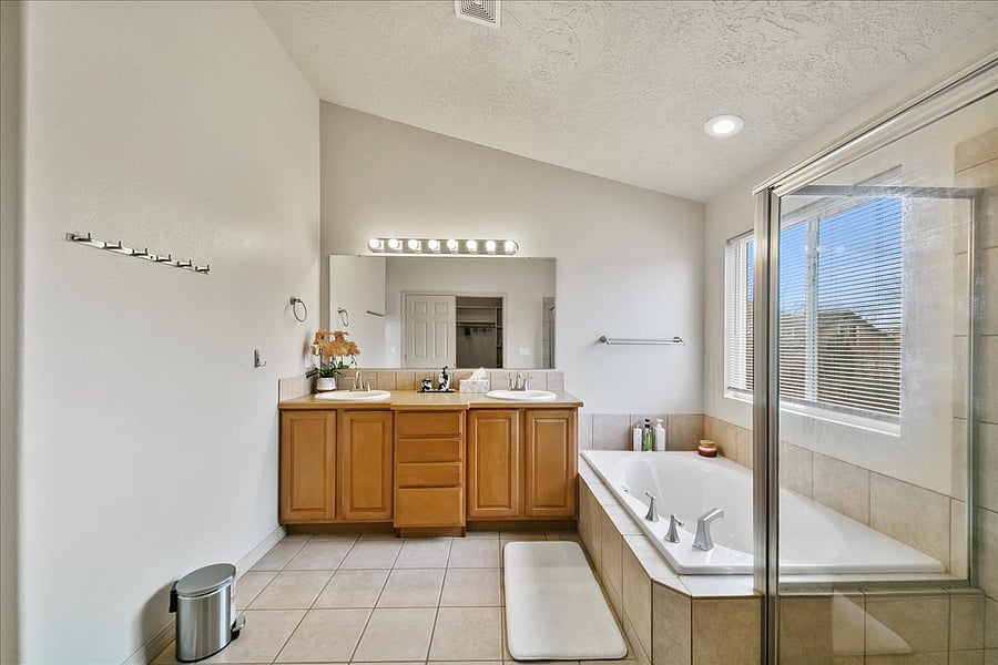 Furnished Finder property 830259_1 photo 27