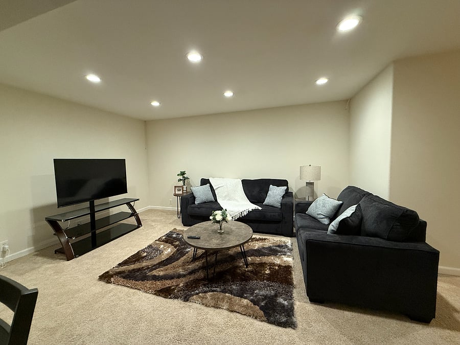 Furnished Finder property 830307_1 photo 3