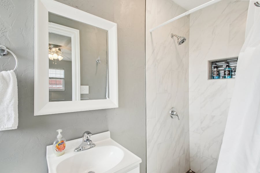 Furnished Finder property 830370_1 photo 17