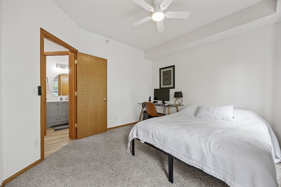 Furnished Finder property 830406_1 photo 17