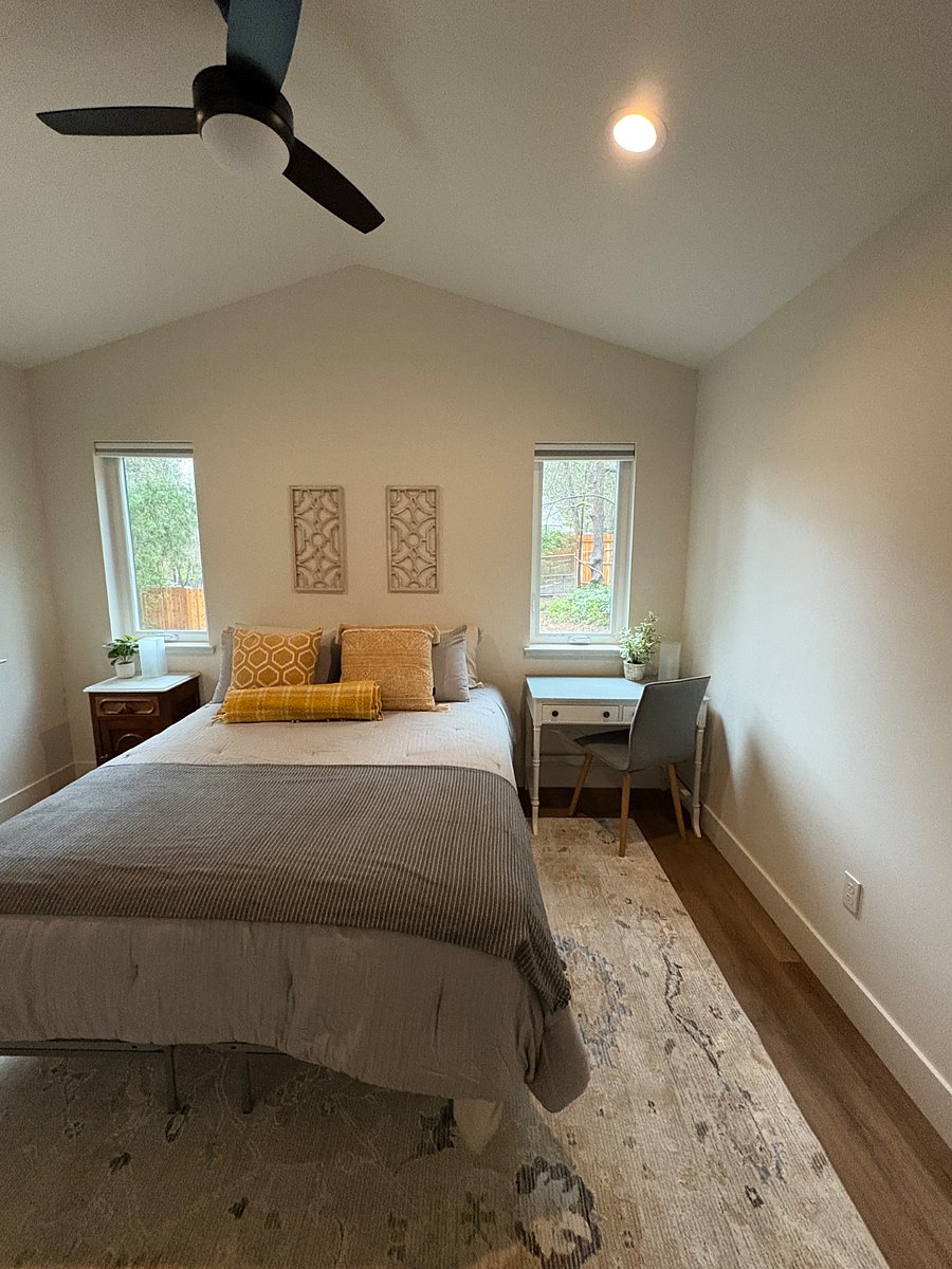 Furnished Finder property 830432_1 photo 9