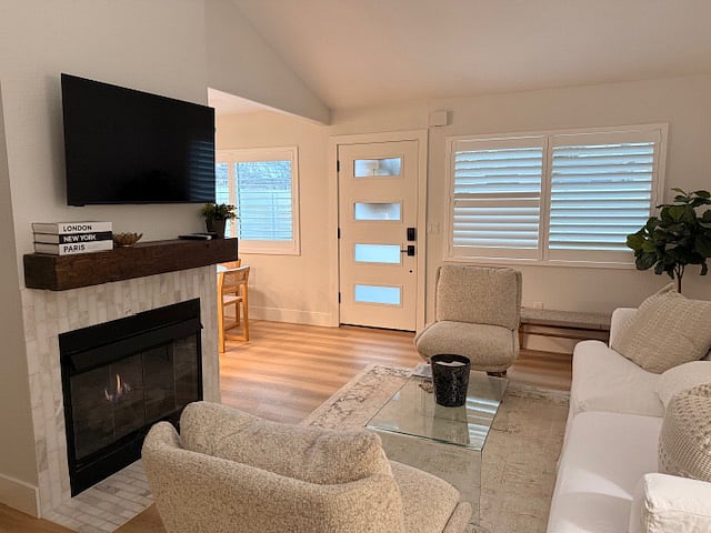 Living room with gas fireplace