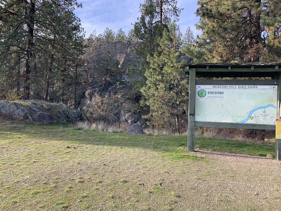 Beacon Hill Bike Park, Hiking trails, Disc Golf 0.9 miles away