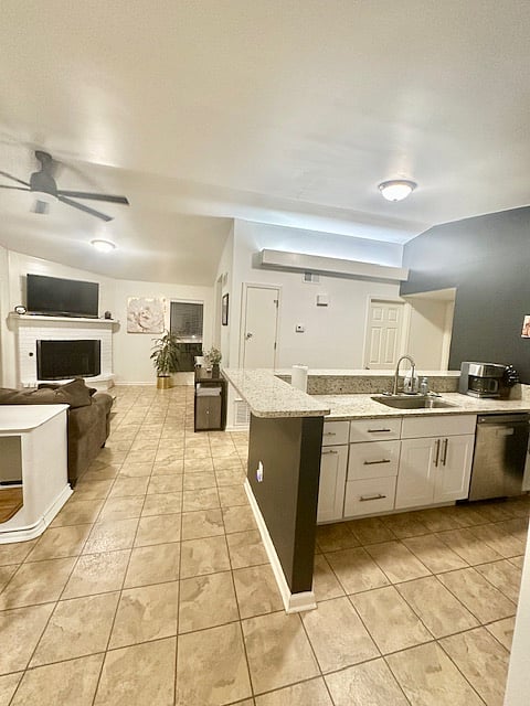 Furnished Finder property 830497_1 photo 8