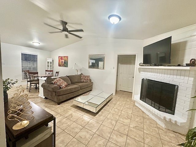 Furnished Finder property 830497_1 photo 11