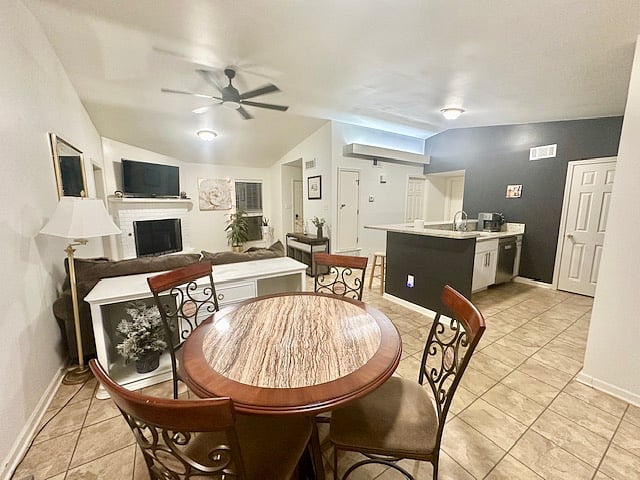 Furnished Finder property 830497_1 photo 1
