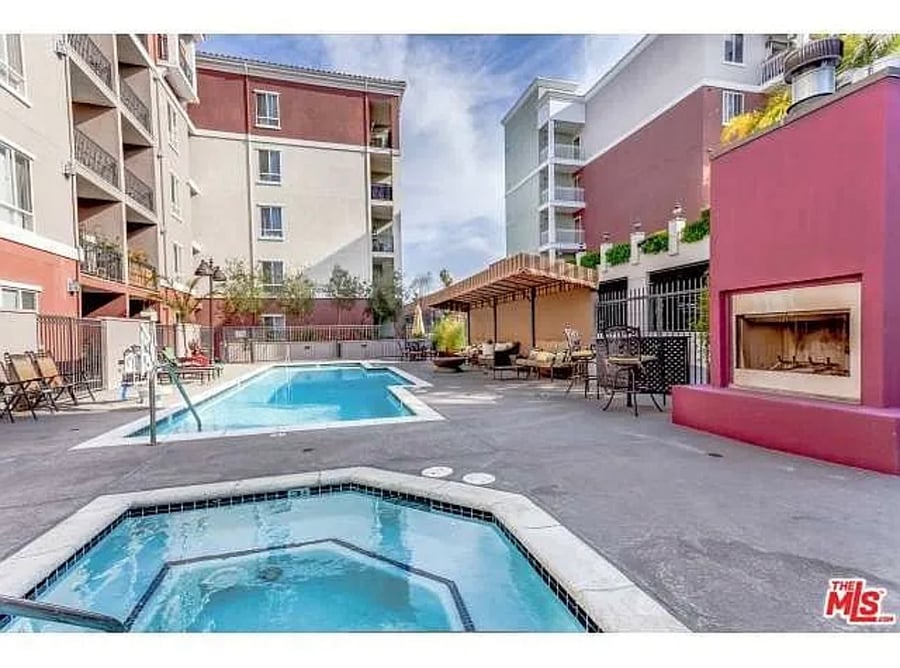 Furnished Finder property 830544_1 photo 18