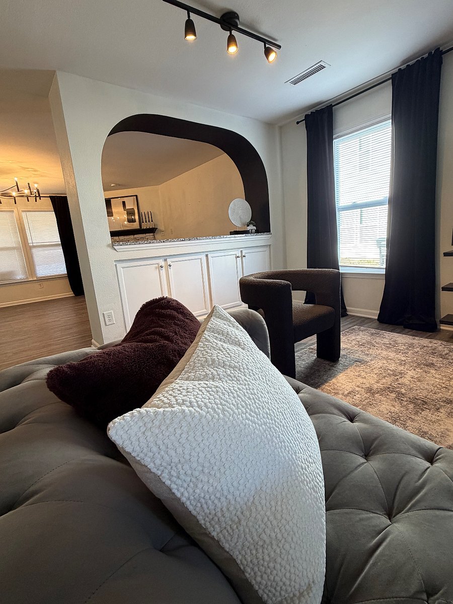 Furnished Finder property 830575_1 photo 11
