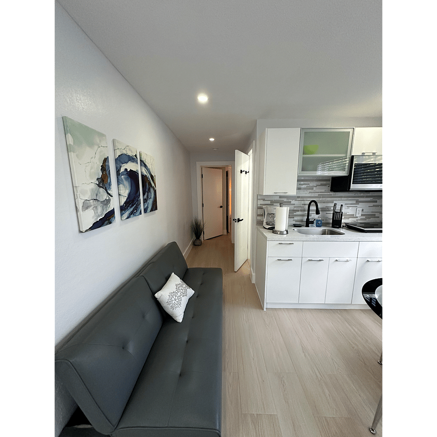 Furnished Finder property 830596_1 photo 3