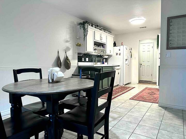 Furnished Finder property 830648_1 photo 11