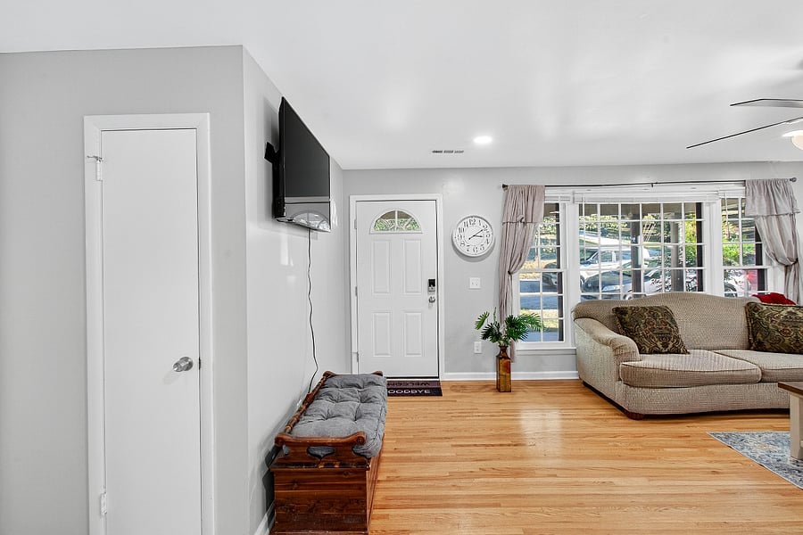 Furnished Finder property 830653_1 photo 8