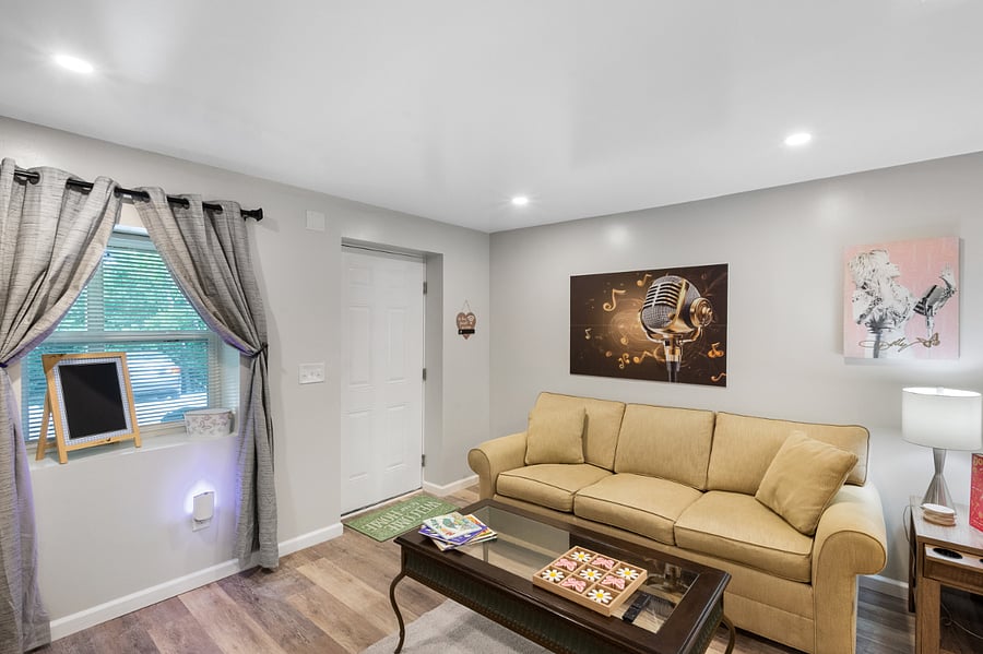 Furnished Finder property 830653_2 photo 7