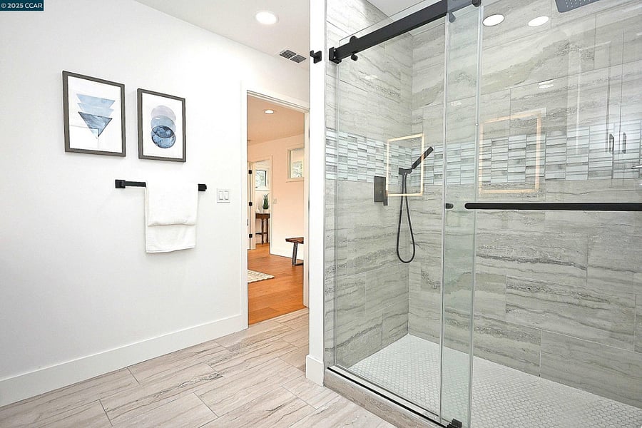 Furnished Finder property 830690_1 photo 16