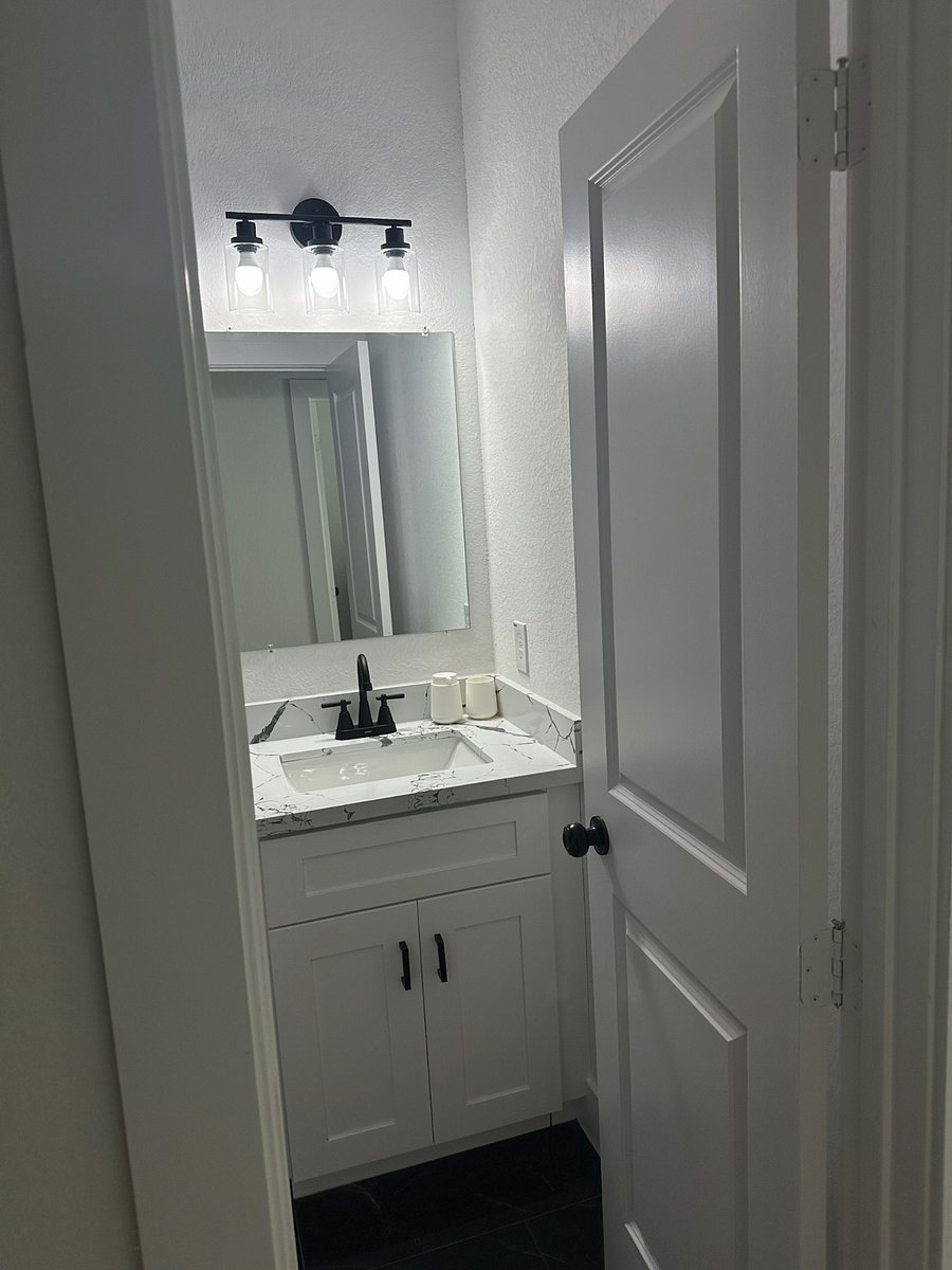 Furnished Finder property 830707_1 photo 23