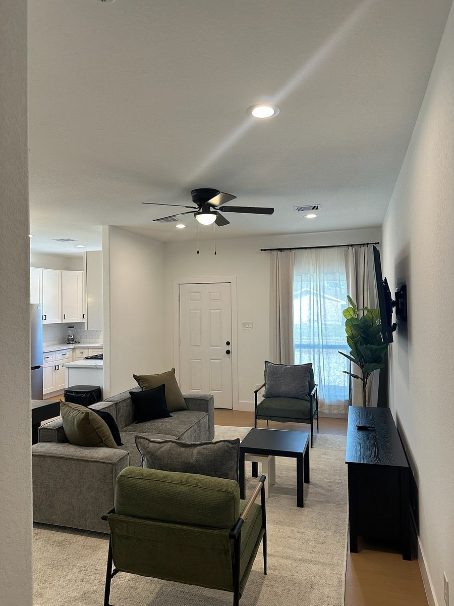 Furnished Finder property 830707_1 photo 4