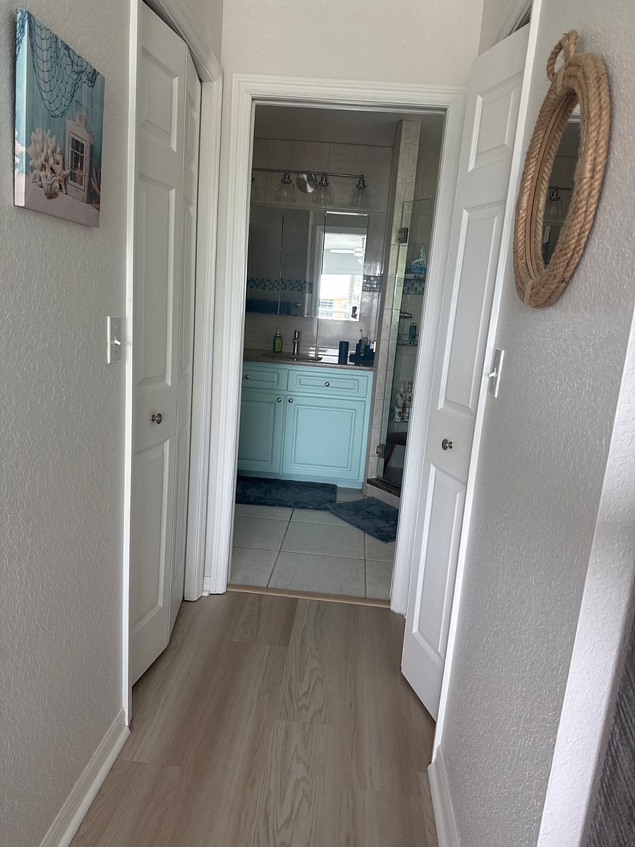 Main bathroom