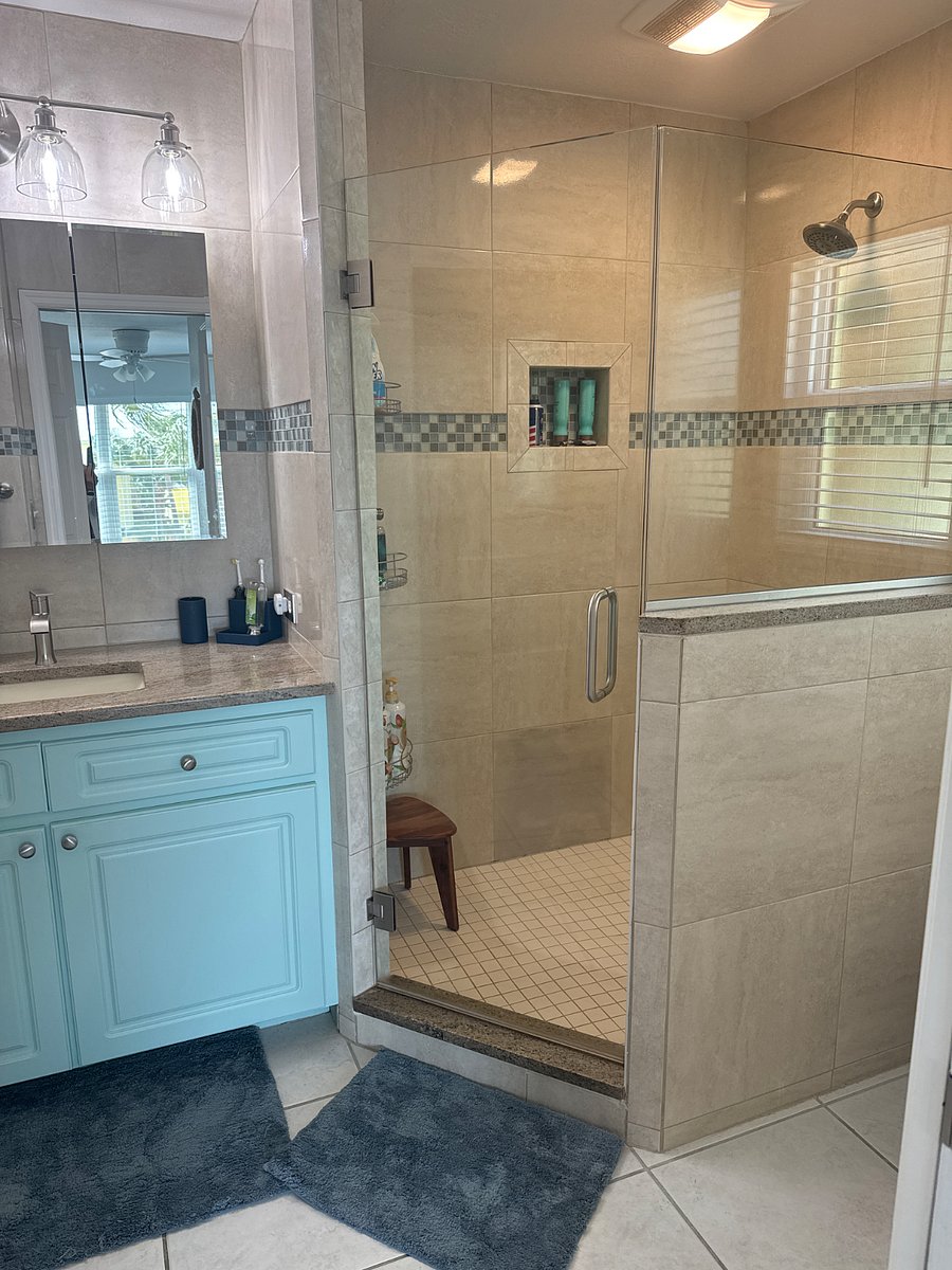Main bathroom