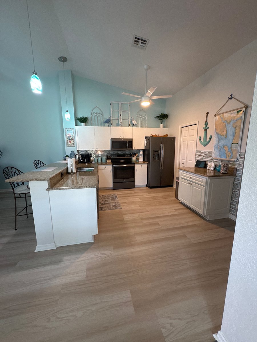 Furnished Finder property 830747_1 photo 3