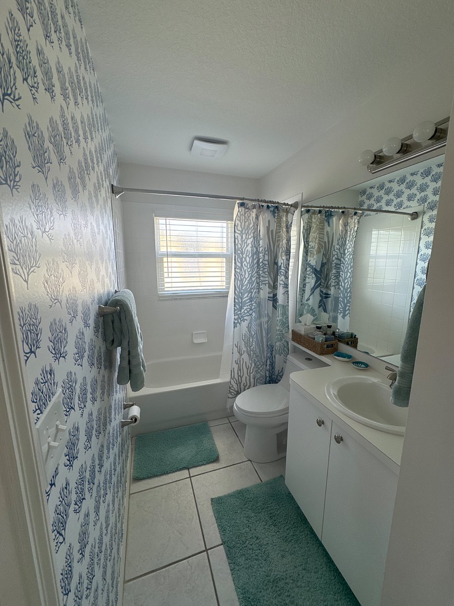 2nd bathroom