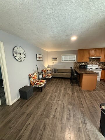 Furnished Finder property 830757_1 photo 4