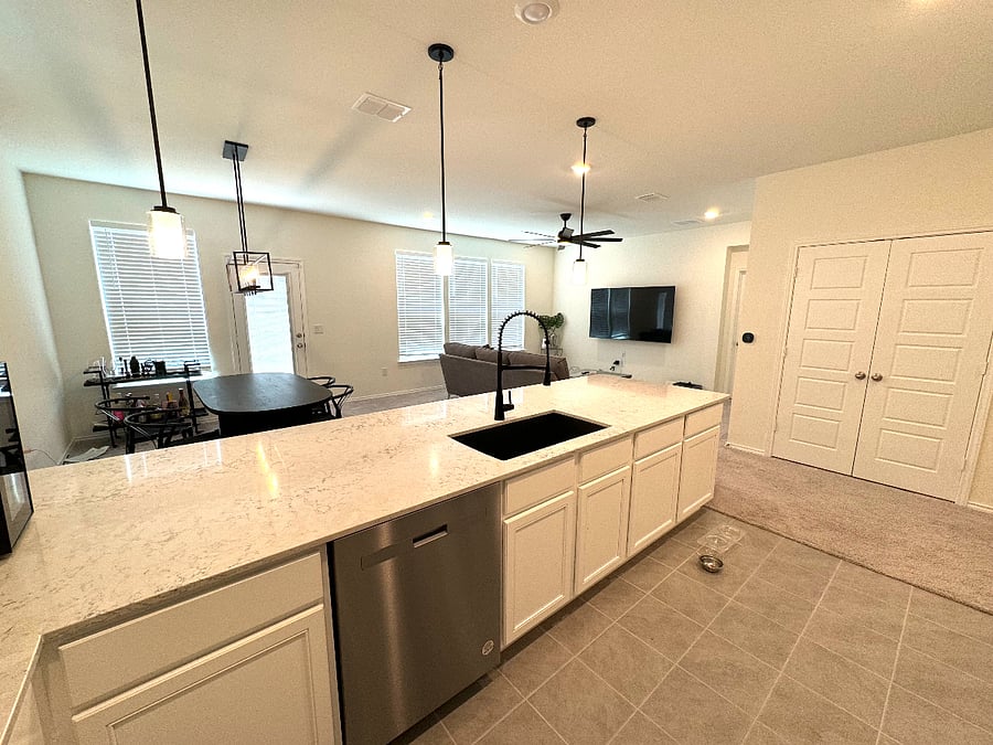 Furnished Finder property 830770_1 photo 3