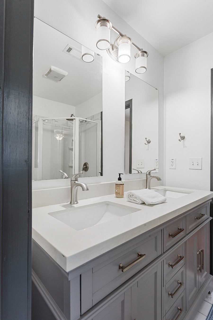 Furnished Finder property 830835_1 photo 13
