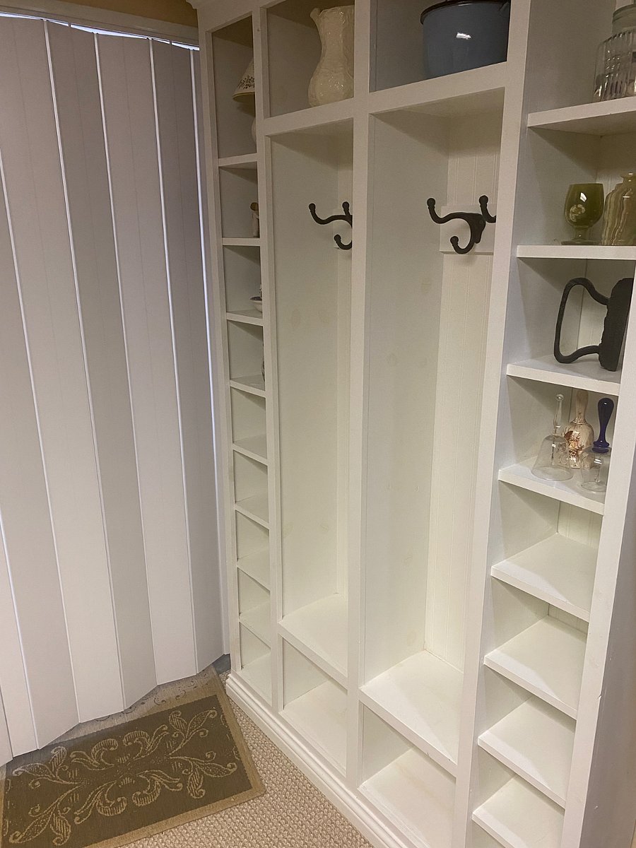 Coat, shoe, etc storage just inside the door