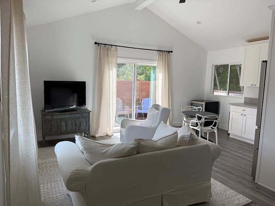 Furnished Finder property 830920_1 photo 4