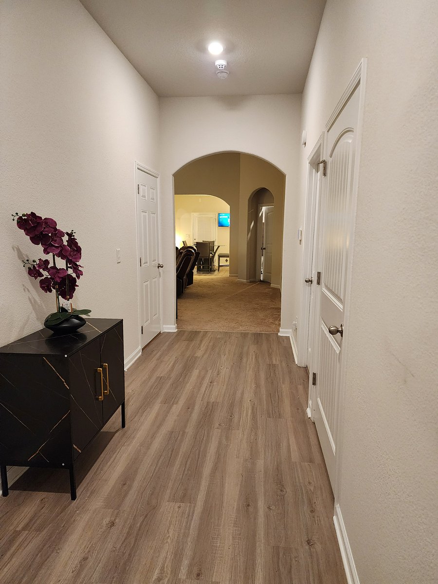 Furnished Finder property 830973_1 photo 3