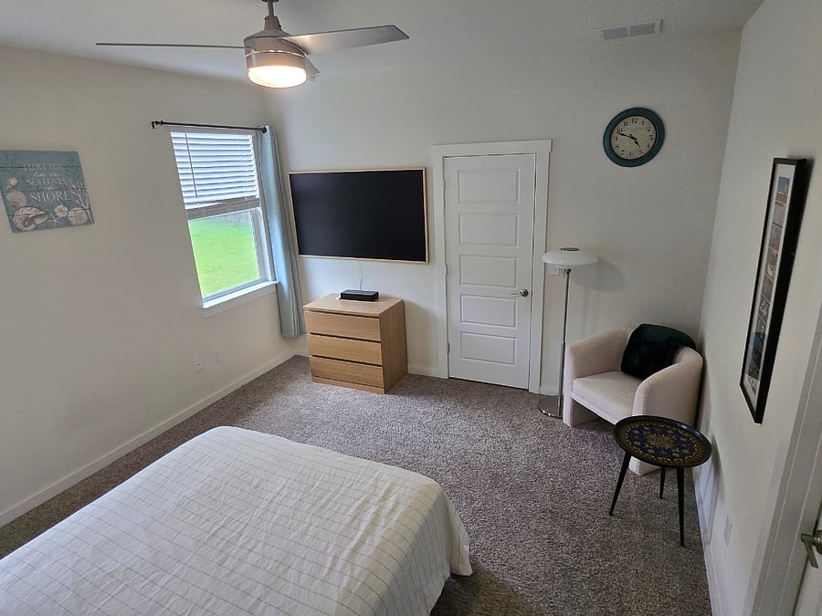 Furnished Finder property 830985_1 photo 3