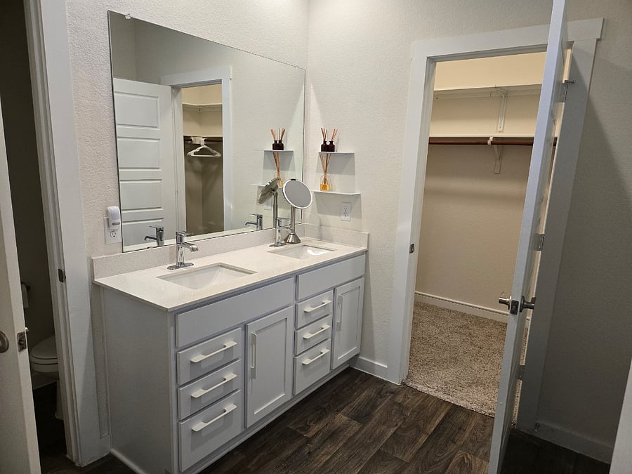 Furnished Finder property 830985_1 photo 7