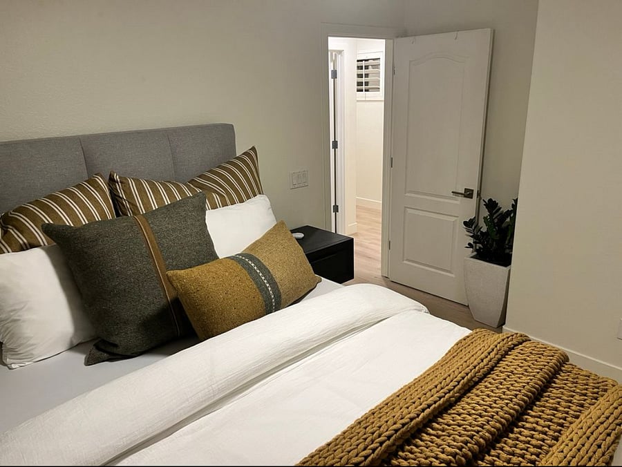 Secondary bedroom